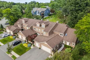 239 Westervelt Ln, Mahwah, NJ 07430 - Photo 4