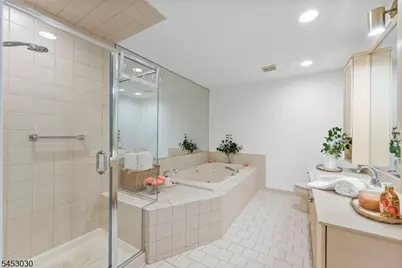 239 Westervelt Ln, Mahwah, NJ 07430 - Photo 28