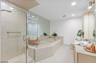 239 Westervelt Ln, Mahwah, NJ 07430 - Photo 28