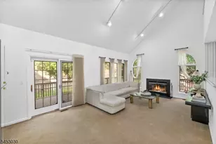 239 Westervelt Ln, Mahwah, NJ 07430 - Photo 16