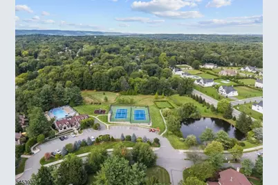 239 Westervelt Ln, Mahwah, NJ 07430 - Photo 42
