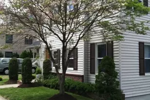 21 Cobb Pl, Morristown, NJ 07960 - Photo 2