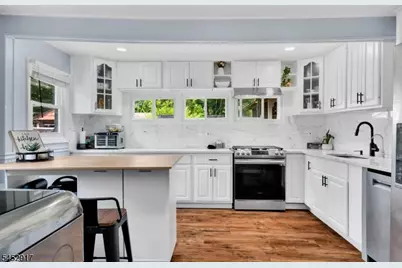 107 Minnehaha Blvd, Parsippany, NJ 07034 - Photo 8