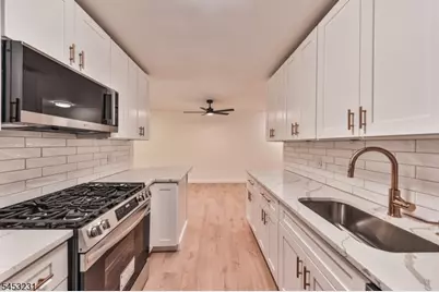 813 Spruce Hills Dr, Glen Gardner, NJ 08826 - Photo 4