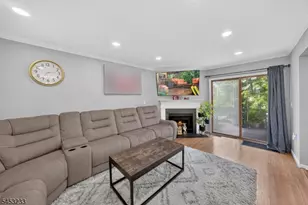 19 Mindy Dr, Franklin Township, NJ 08873 - Photo 4