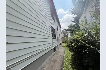 240 Wainwright St, Newark, NJ 07112 - Photo 18