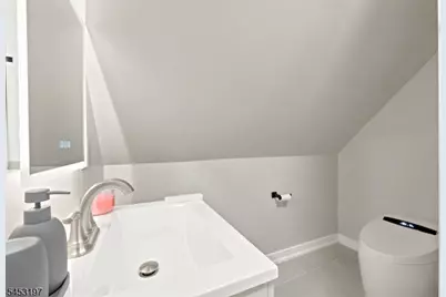 511 Roosevelt St, Roselle Park, NJ 07204 - Photo 14