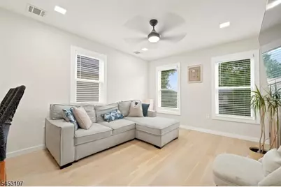 511 Roosevelt St, Roselle Park, NJ 07204 - Photo 6