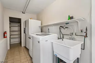 11 Morgan Rd, Parsippany, NJ 07054 - Photo 10