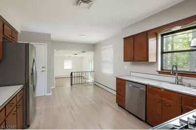 21 Saint Germain Dr, Clark Township, NJ 07066 - Photo 10
