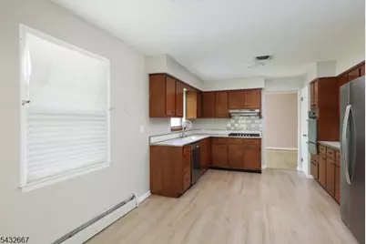 21 Saint Germain Dr, Clark Township, NJ 07066 - Photo 12