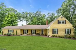 1117 Cambridge Ln, Bridgewater, NJ 08807 - Photo 2