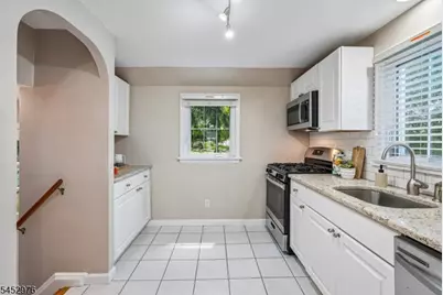 112 Fairview Av., West Orange Township, NJ 07052 - Photo 16