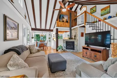 165 New Jersey Ave, Jefferson Township, NJ 07849 - Photo 4