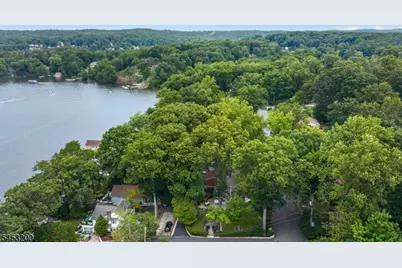 165 New Jersey Ave, Jefferson Township, NJ 07849 - Photo 26