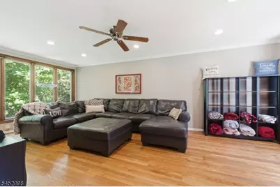 1120 N Washington Ave, Green Brook Township, NJ 08812 - Photo 14