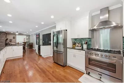 1120 N Washington Ave, Green Brook Township, NJ 08812 - Photo 4
