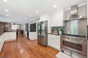 1120 N Washington Ave, Green Brook Township, NJ 08812 - Photo 4