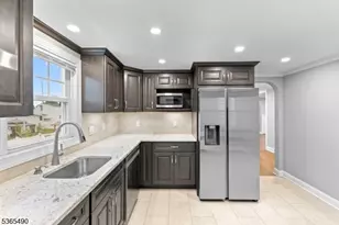 86 Forest St, North Arlington, NJ 07031 - Photo 4
