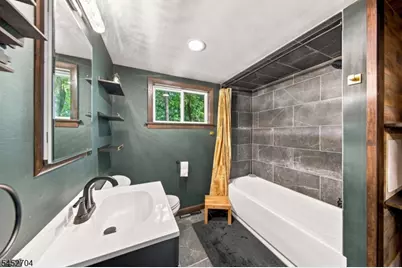 34 Hillside Dr, Wantage, NJ 07461 - Photo 14