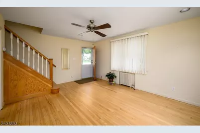110 Amherst Ave, Woodbridge Township, NJ 07067 - Photo 12