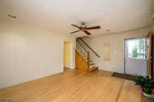 110 Amherst Ave, Woodbridge Township, NJ 07067 - Photo 14
