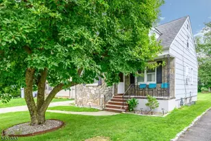 110 Amherst Ave, Woodbridge Township, NJ 07067 - Photo 2