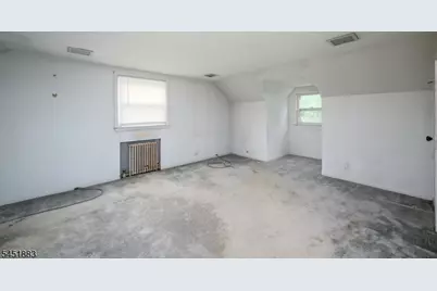 110 Amherst Ave, Woodbridge Township, NJ 07067 - Photo 26