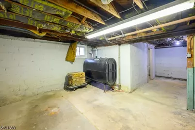110 Amherst Ave, Woodbridge Township, NJ 07067 - Photo 36