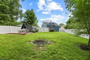 42 Wells Ct, Bloomfield, NJ 07003 - Photo 30