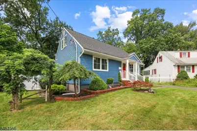 42 Wells Ct, Bloomfield, NJ 07003 - Photo 4