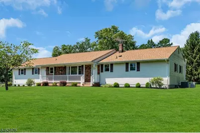 46 Camden Rd, Hillsborough Township, NJ 08844 - Photo 4