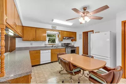 46 Camden Rd, Hillsborough Township, NJ 08844 - Photo 22