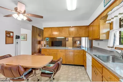 46 Camden Rd, Hillsborough Township, NJ 08844 - Photo 24