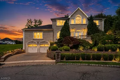 12 Byron Ct, Parsippany, NJ 07054 - Photo 2
