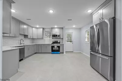 100 Atlantic St, Jersey City, NJ 07304 - Photo 18
