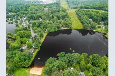 35 Lorettacong Dr, Jefferson Township, NJ 07849 - Photo 26