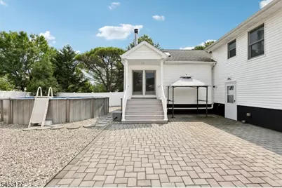 1526 N Stiles St, Linden, NJ 07036 - Photo 36