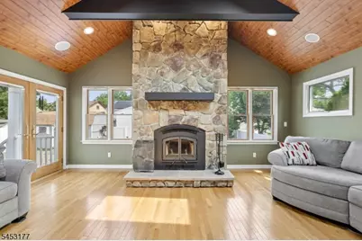 1526 N Stiles St, Linden, NJ 07036 - Photo 6