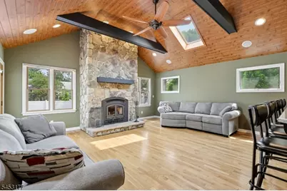 1526 N Stiles St, Linden, NJ 07036 - Photo 4