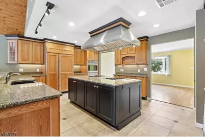 1526 N Stiles St, Linden, NJ 07036 - Photo 16