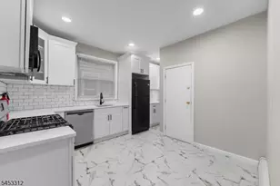 185 N 18th St, East Orange, NJ 07017 - Photo 8
