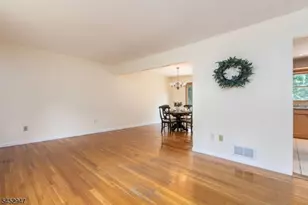 1008 Carteret Rd, Bridgewater, NJ 08807 - Photo 8