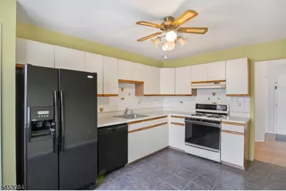 252 Drake Ln, Roxbury Township, NJ 07852 - Photo 8
