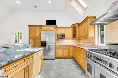 312 Naughright Rd, Washington Township, NJ 07853 - Photo 16