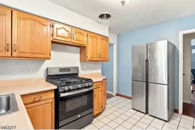 97 Elberon Ave, Hawthorne, NJ 07506 - Photo 10