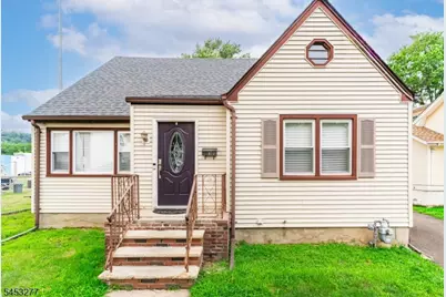 97 Elberon Ave, Hawthorne, NJ 07506 - Photo 2
