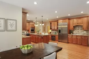 31 Primrose Ln, Bernards Township, NJ 07920 - Photo 10