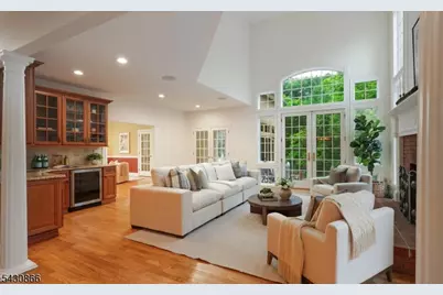 31 Primrose Ln, Bernards Township, NJ 07920 - Photo 8