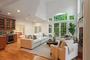 31 Primrose Ln, Bernards Township, NJ 07920 - Photo 8